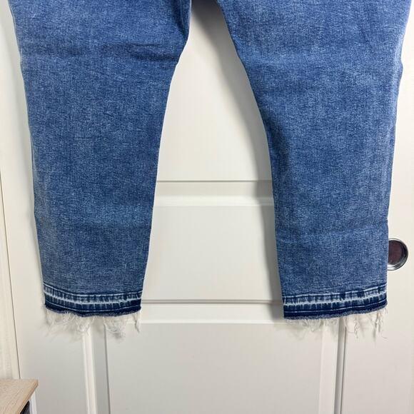 A.n.a. Distressed High Rise Straight Jeans 22W - Picture 8 of 9